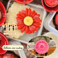 Khuôn silicon cúc có cuống thành phẩm 7cm nhấn đậu trang trí xôi